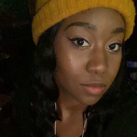 Meet your Posher, Ally - Picture 1 of 1